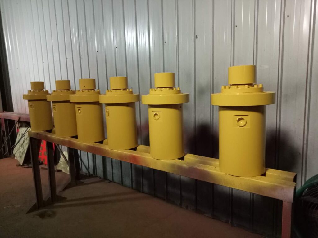 hydraulic cylinder